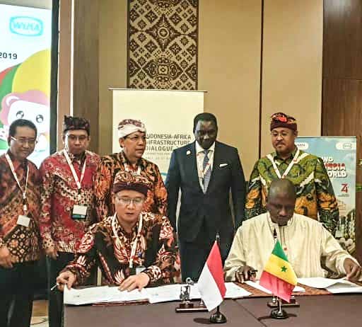 Des accords commerciaux de plus de 820 millions de dollars ont été signés en août 2019 lors du Dialogue sur les infrastructures Indonésie-Afrique (IAID).