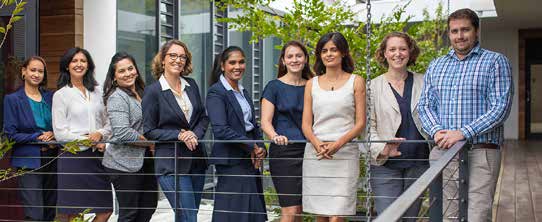 De g. à dr. : Véronique Newton, Head of Research and Innovation ; Reshma Ramracheya, Head of Pharmaceutical Operations ; Sabrina Sonea, Group HR Manager & Executive Assistant ; Claire Blazy- Jauzac, CEO ; Vandana Mungroo, Head of Global Operations ; Florence Fournier, Business Strategic Manager & Financial Controller ; Rajini Naidoo-Cartier, Group Quality, Health, Safety & Environment Manager & Date Protection Officer ; Karine Baudot, Head of volunteers recruitment ; Romain Giraud, Group Finance & Administr