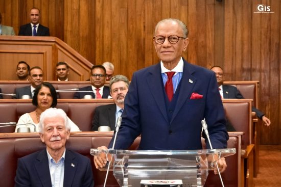 C'est le Premier ministre Navin Ramgoolam, également ministre des Finances présentera le Budget